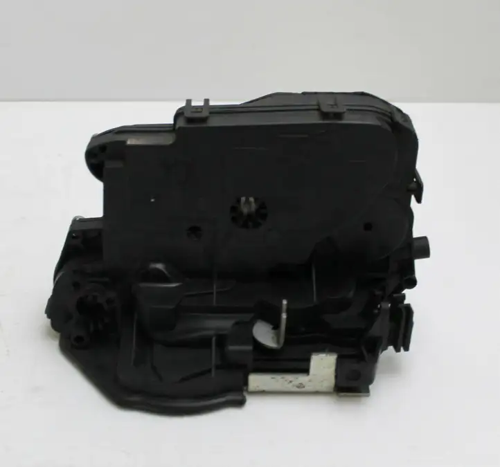 BMW 3 E90 E91 (2005 - 2012) 7060296 Замок задней двери — фото 5