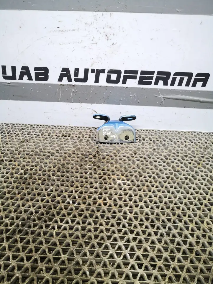 Hyundai i30 (2012 - 2015) A046057 Верхняя петля задней двери — фото 1