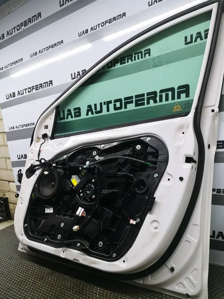 Hyundai i40 (2015 - ) Дверь — фото 2