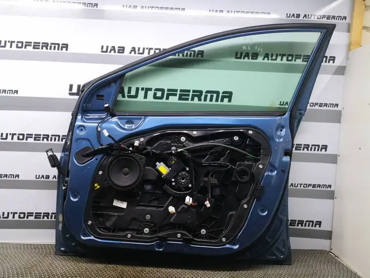 Hyundai i40 (2011 - ) Дверь — фото 5