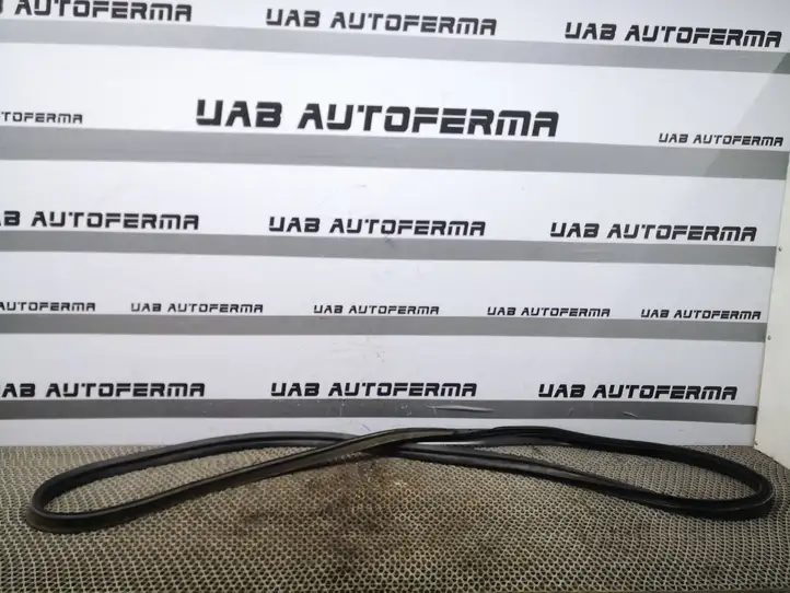 Hyundai i30 (2012 - 2015) Уплотнитель багажной двери (кузов) — фото 1