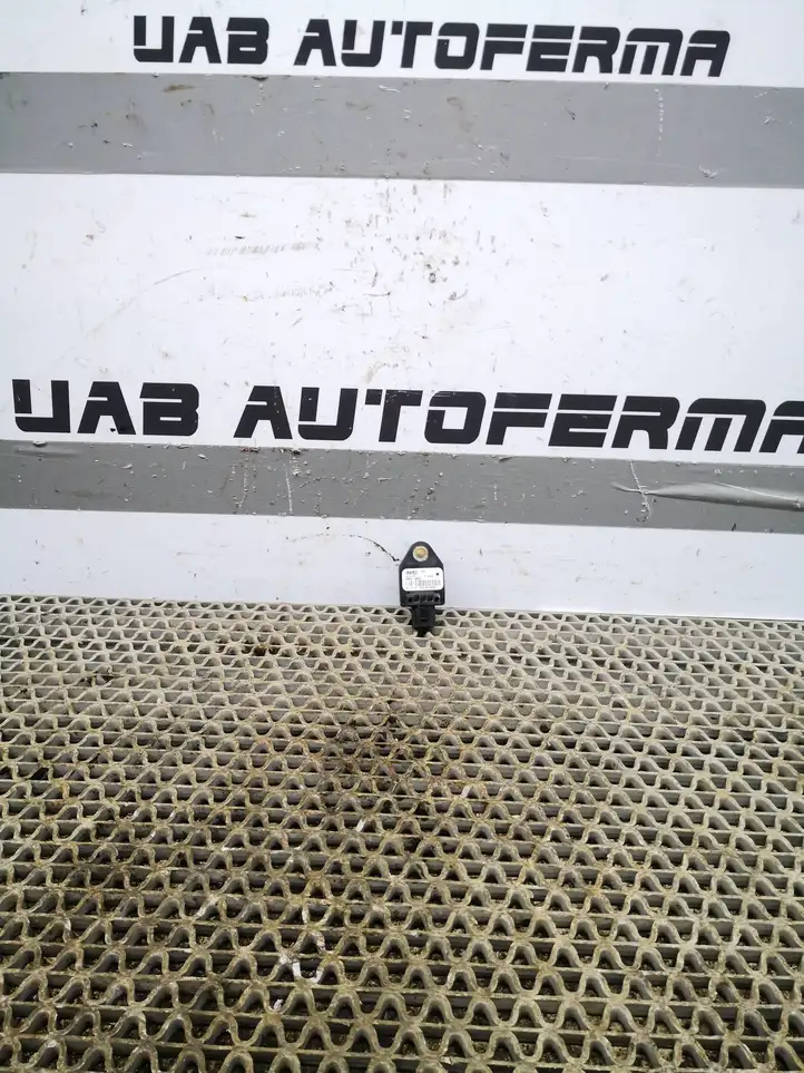 Hyundai i30 (2012 - 2015) 95920A6000 Датчик удара SRS — фото 1