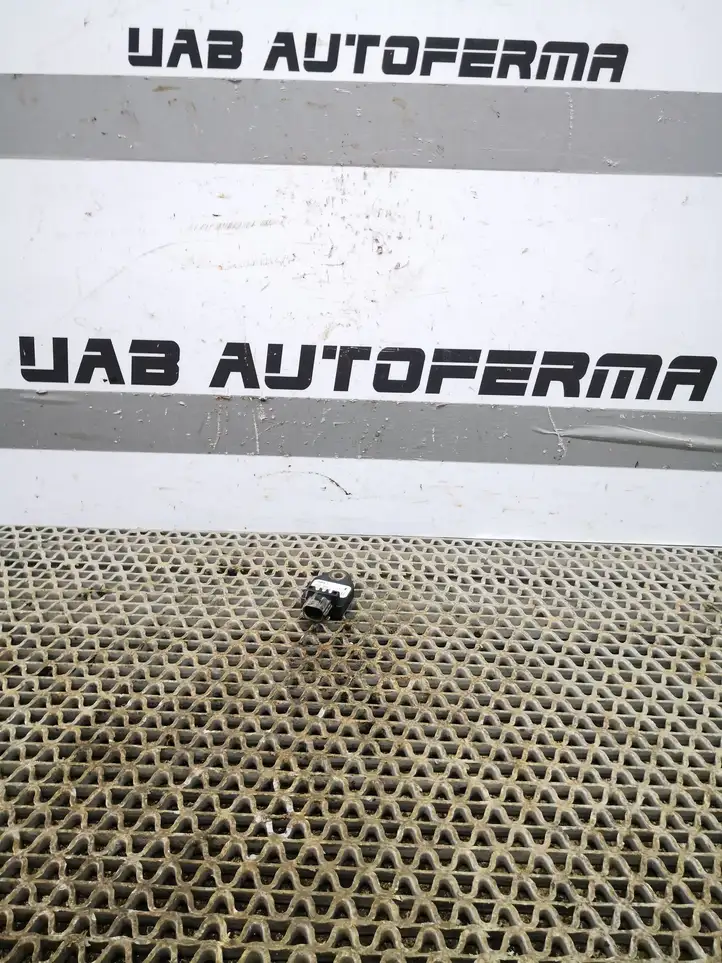 Hyundai i30 (2012 - 2015) 95930A6000 Датчик удара SRS — фото 1