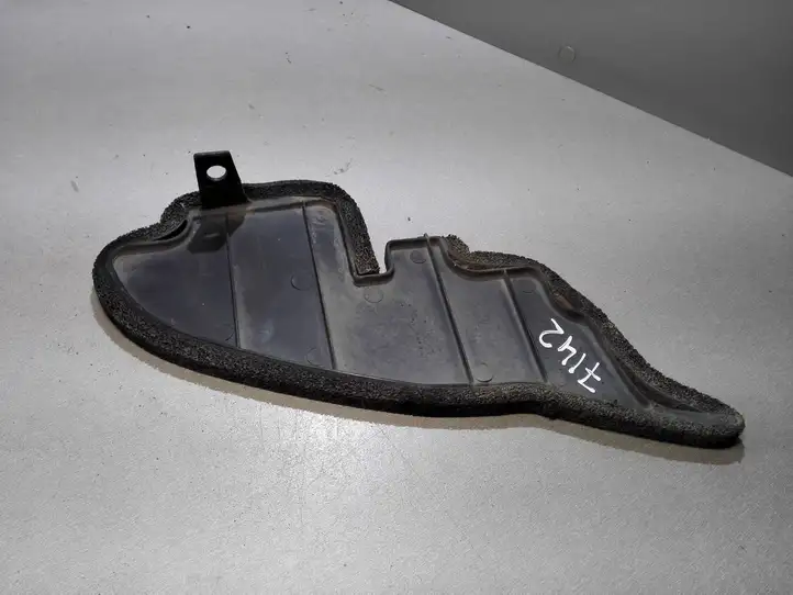 Toyota Corolla Verso AR10 (2004 - 2009) 531530F010 Прочие внешние детали — фото 1