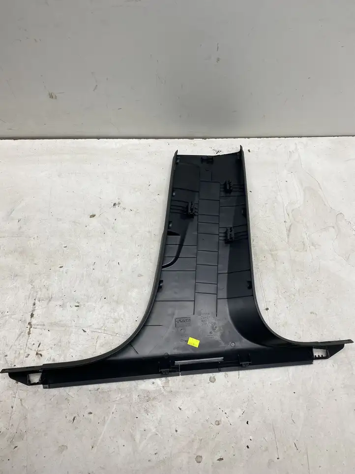 Audi A3/S3 8Y (2020 - ) 8Y0867239 Нижняя обшивка стойки B — фото 2