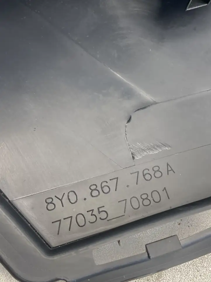 Audi A3/S3 8Y (2020 - ) 8Y0867768A Внутренняя отделка заднего порога — фото 5
