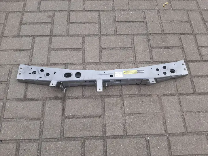 Nissan Note (E12) (2014 - 2018) Верхняя панель радиатора — фото 1