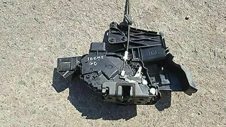 Ford Focus (2011 - 2015) 4M5AA26412EE Замок задней двери — фото 1