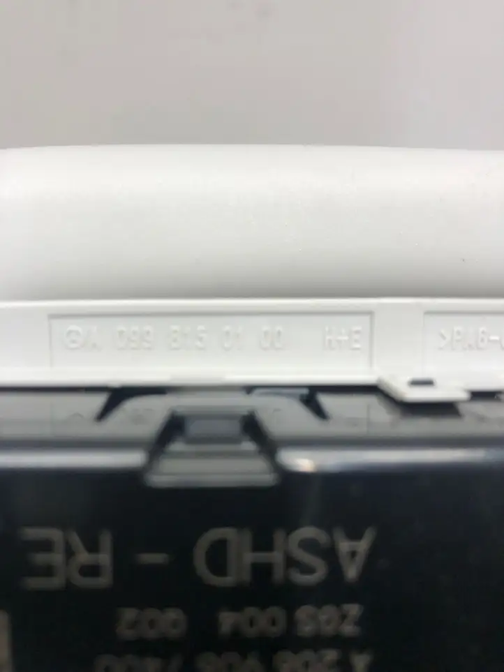 Mercedes-Benz C W206 (2021 - ) A2069067400 Потолочная ручка передняя — фото 3