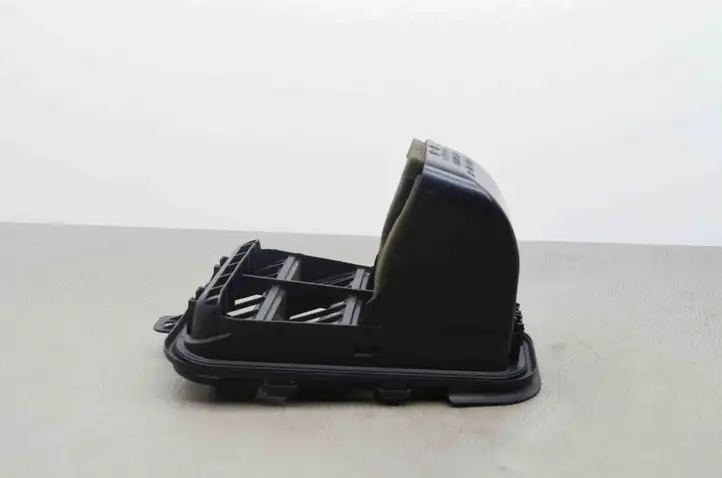 Audi A6 C7 (2011 - 2014) 4G58191614G5819181 Вентиляционная решетка кузова — фото 3