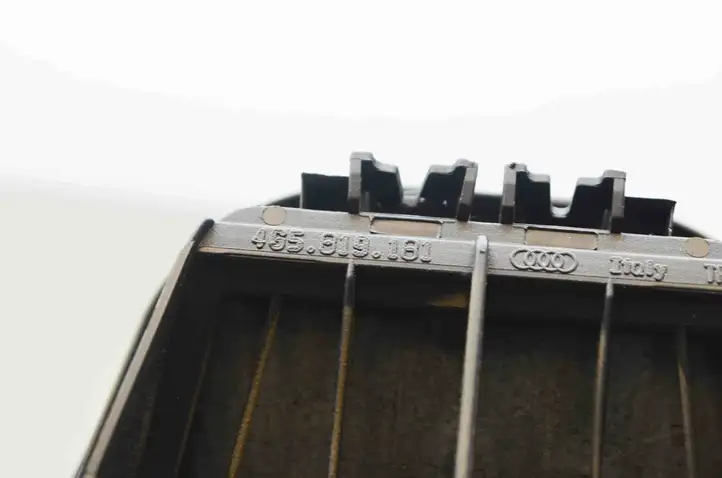 Audi A6 C7 (2011 - 2014) 4G58191614G5819181 Вентиляционная решетка кузова — фото 9