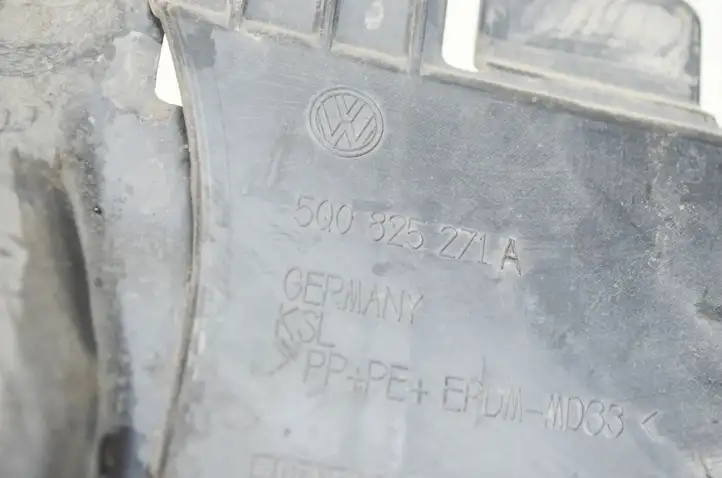 Volkswagen Golf VII (2013 - 2019) 5Q0825201 Боковая защита днища — фото 9