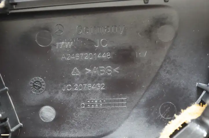 Mercedes-Benz A W176 (2012 - 2018) A2467201448 Обшивка передней двери — фото 4