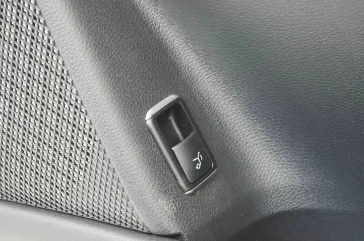 Mercedes-Benz A W176 (2012 - 2018) A2467201448 Обшивка передней двери — фото 6