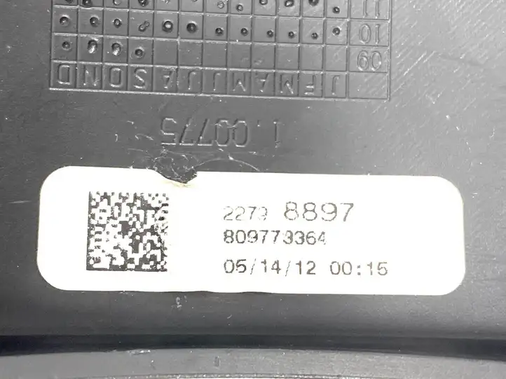 Chevrolet Volt I (2010 - 2015) 22798897 Обшивка рулевой колонки — фото 3
