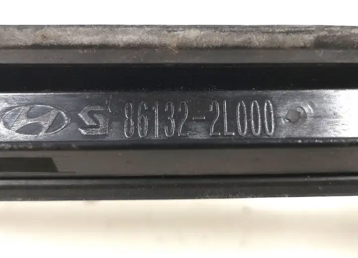 Hyundai i30 (2012 - 2015) 861322L000 Накладка стоек лобового стекла — фото 3