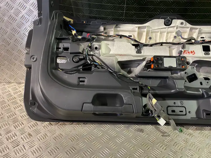 Volvo XC60 (2017 - ) Крышка багажника — фото 14