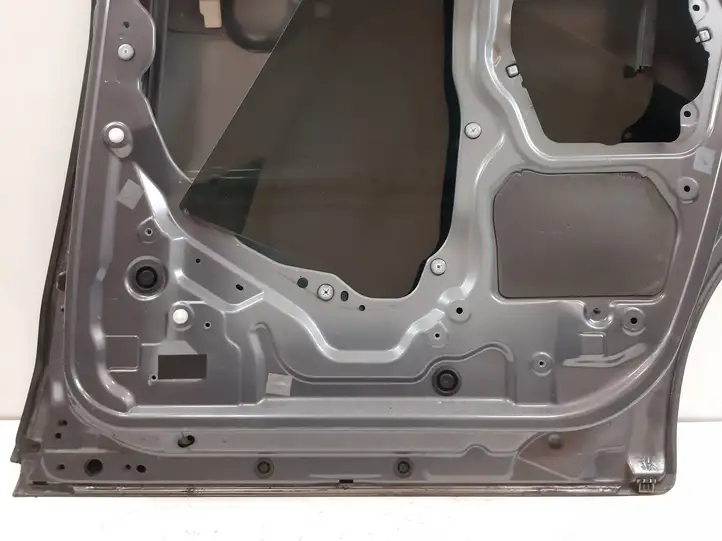 Mazda 5 (2005 - 2010) Боковая раздвижная дверь — фото 9