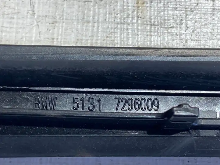 BMW 4 F32 F33 (2013 - 2017) 7296009 Накладка стекла передней двери — фото 3