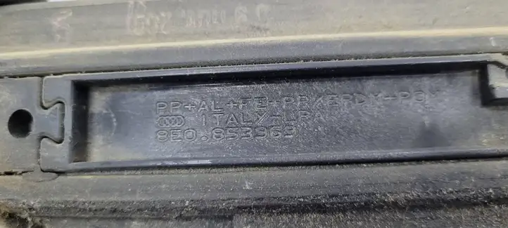Audi A4 S4 B6 8E 8H (2000 - 2006) 8E0853963 Молдинги задней двери — фото 6