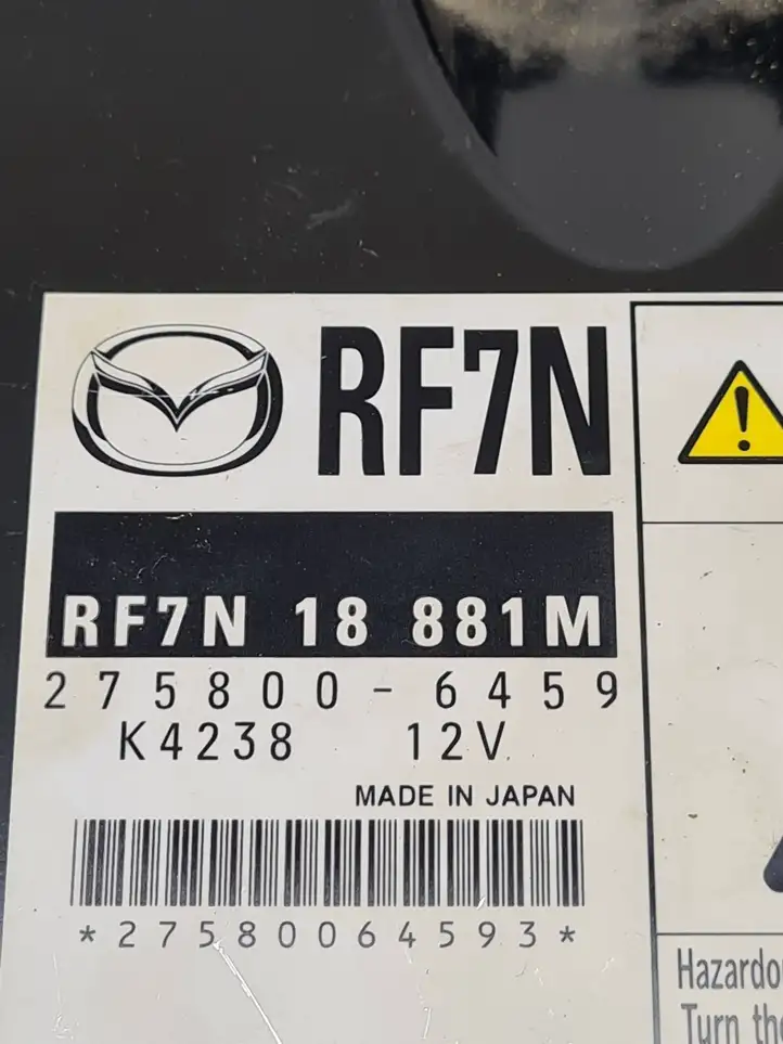 Mazda 5 (2005 - 2010) RF7N18881M Блок управления двигателем (ЭБУ) — фото 2