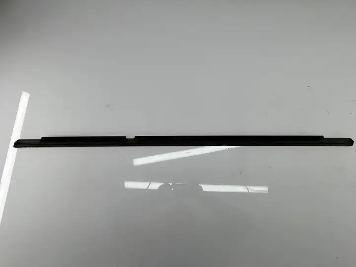 Mercedes-Benz E W212 (2009 - 2016) a212735051165 Накладка стекла задней двери — фото 3