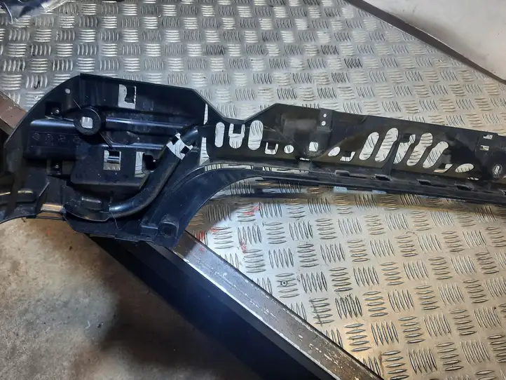 BMW 7 F01 (2008 - 2016) 7183883 Кронштейн заднего бампера — фото 5