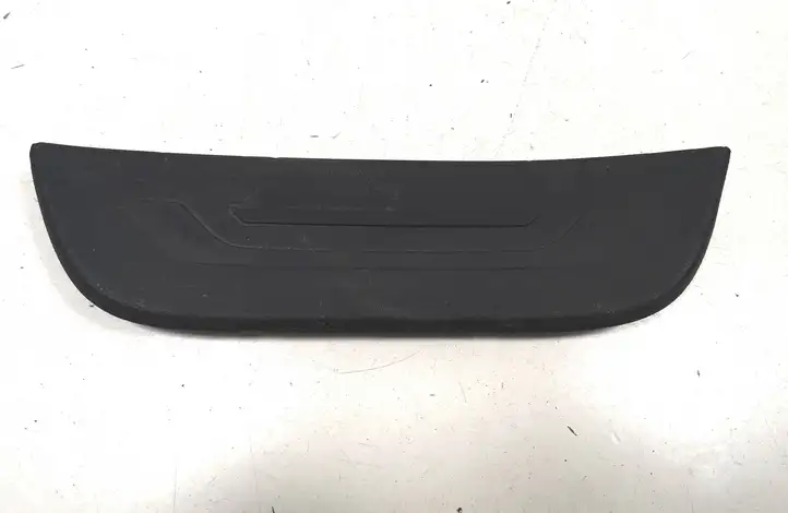 Kia Ceed (2012 - 2015) 85878A2000 Внутренняя отделка заднего порога — фото 1