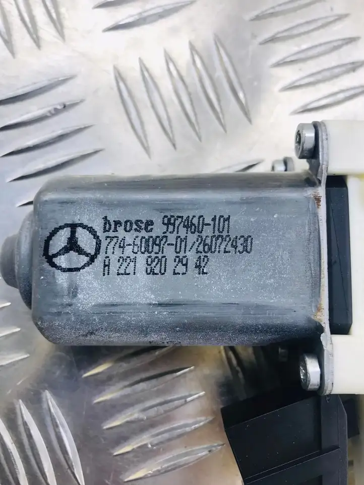 Mercedes-Benz S W221 (2005 - 2013) A2218202942 Стеклоподъемник задней двери — фото 2