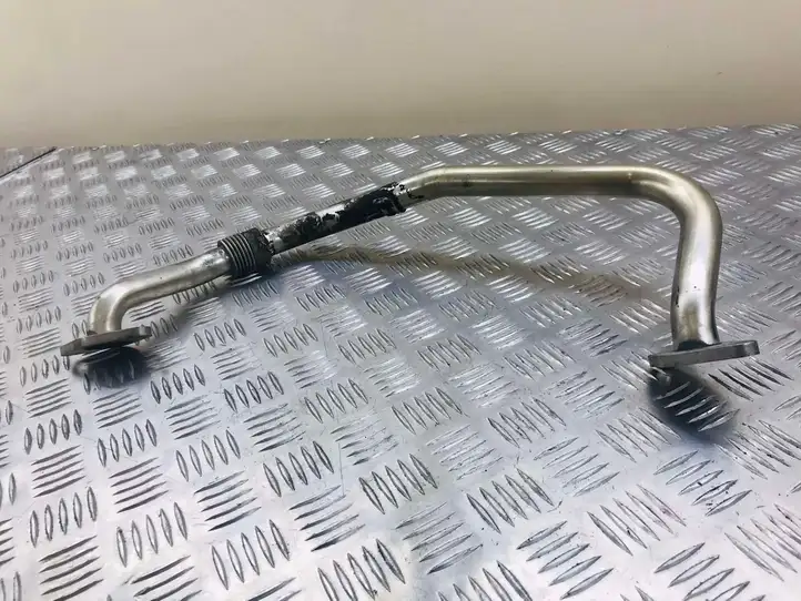 Volkswagen PASSAT B6 (2005 - 2010) Трубка EGR — фото 2
