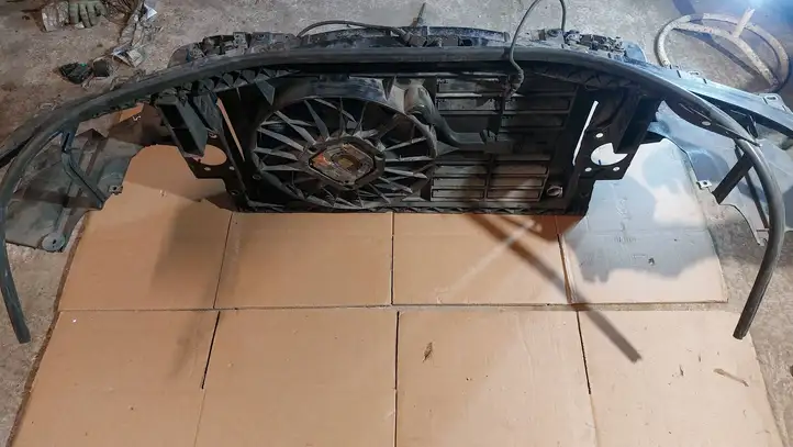 Audi A8 S8 D3 4E (2002 - 2005) 4E0805594B Панель радиаторов двигателя — фото 3