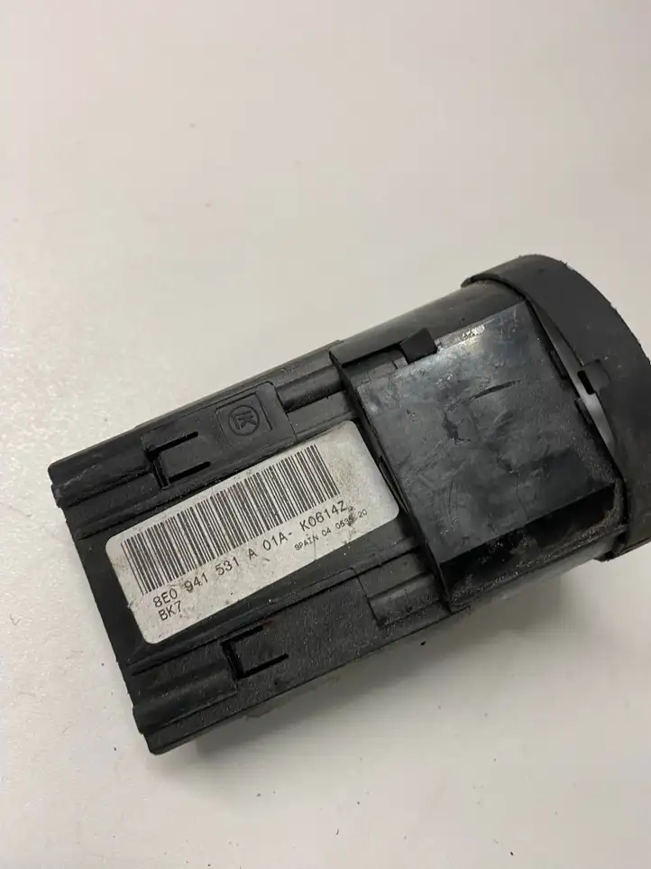 Audi A4 S4 B6 8E 8H (2000 - 2006) 8E0941531 Включатель фонарей — фото 2