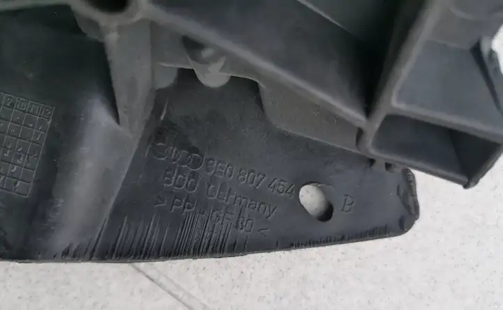 Audi A4 S4 B6 8E 8H (2000 - 2006) 8E0807454 Кронштейн заднего бампера — фото 2