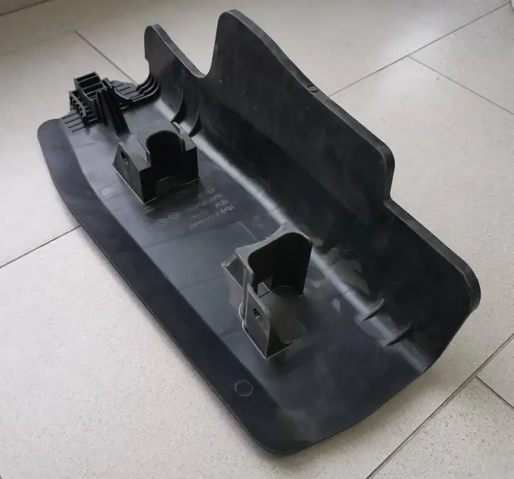 Audi A4 S4 B9 (2015 - 2019) 8W0505416E Защита днища задней части — фото 3