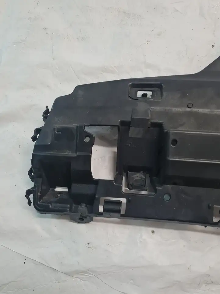 BMW 3 F30 F35 F31 (2012 - 2018) 7256921 Кронштейн заднего бампера — фото 3