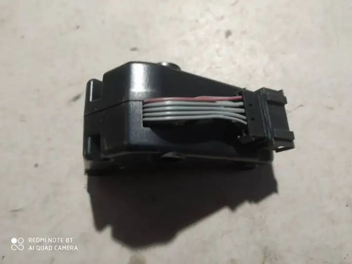 Volkswagen Golf V (2003 - 2009) 1K0035463D Усилитель звука — фото 3