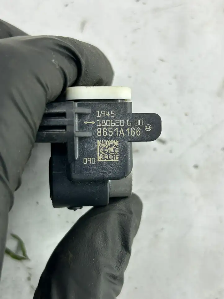 Mitsubishi ASX (2017 - 2019) 8651A166 Датчик удара SRS — фото 2