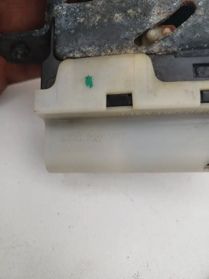 Renault Laguna II (2001 - 2005) 5200229957 Замок крышки багажника — фото 2