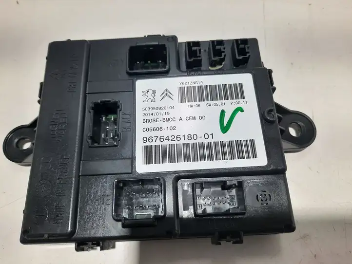 Citroen C4 Grand Picasso (2013 - 2016) 9676426180 Прочие блоки управления — фото 1