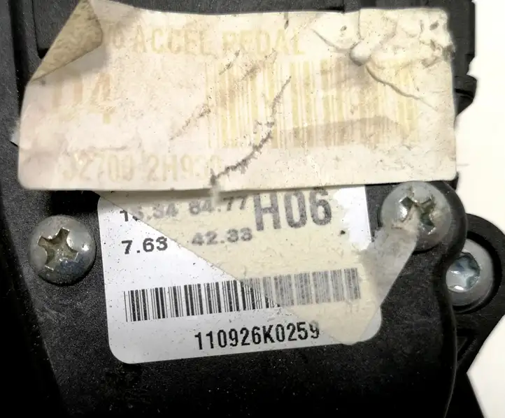 Hyundai i30 (2007 - 2012) 327002H939 Педаль акселератора — фото 2