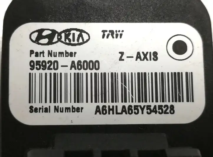 Kia Ceed (2012 - 2015) 95920A6000 Датчик удара SRS — фото 2