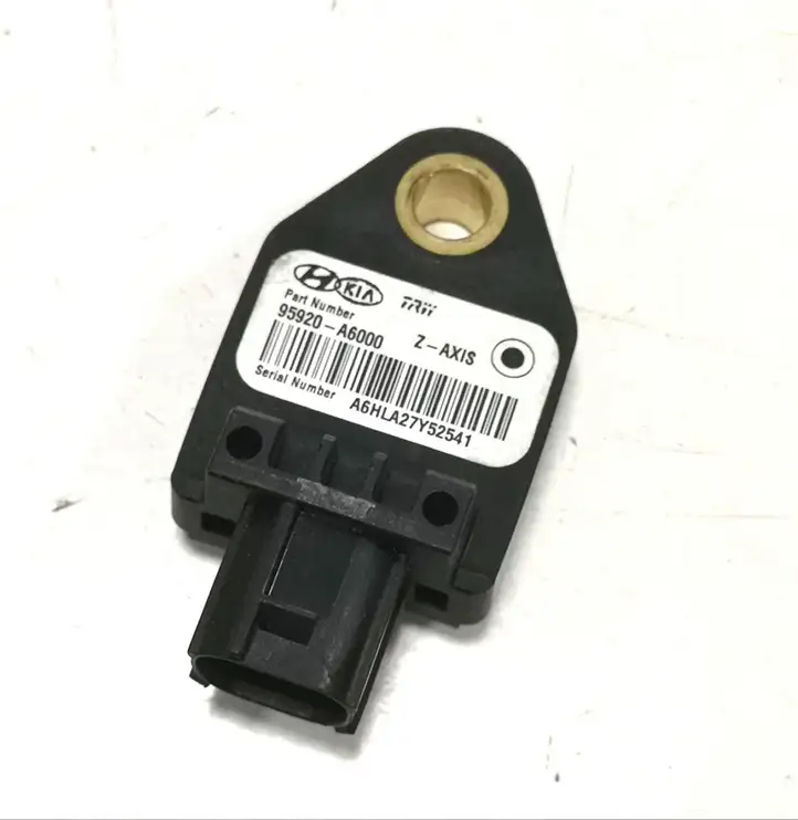 Hyundai i30 (2012 - 2015) 95920A6000 Датчик удара SRS — фото 1