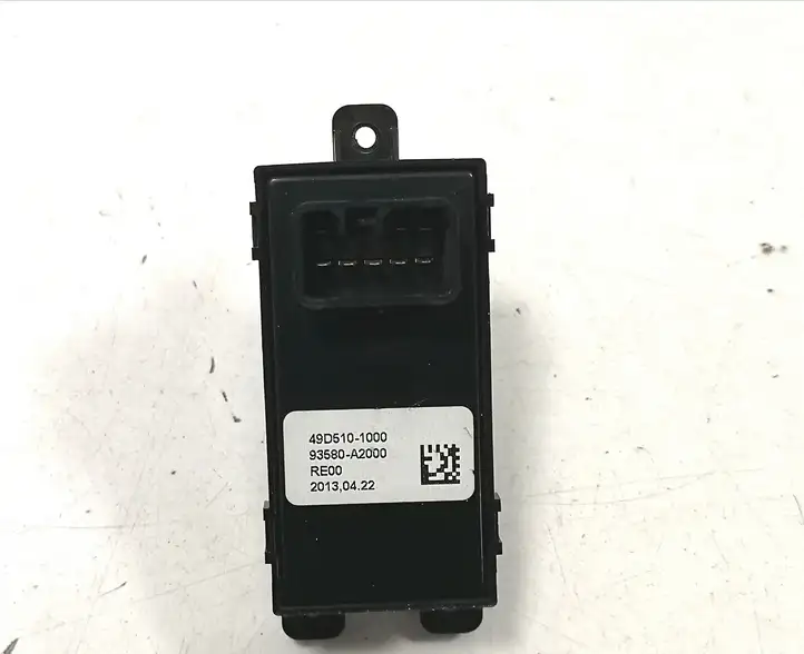 Kia Ceed (2012 - 2015) 49D5101110 Блок кнопок стеклоподъемников — фото 3