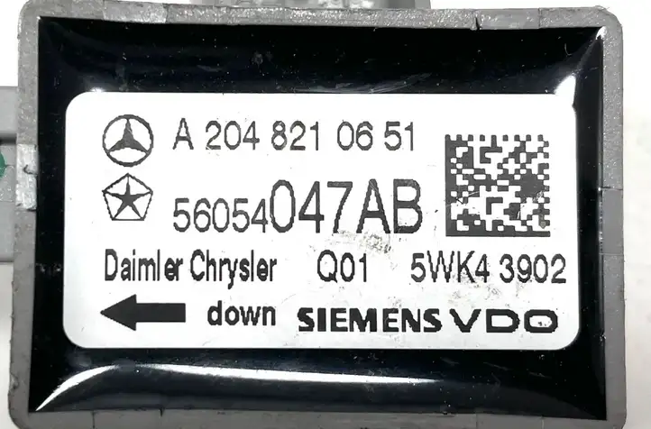 Mercedes-Benz C W204 (2007 - 2014) A2048210651 Датчик удара SRS — фото 2