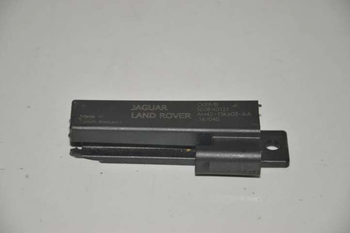 AH4215K603AA Land Rover Discovery 4 - LR4 Interjero komforto antena