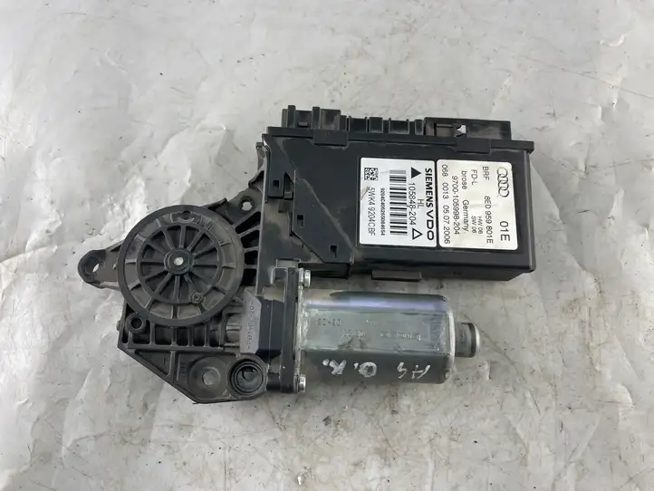 Audi A4 S4 B7 8E 8H (2004 - 2009) 0130821767 Стеклоподъемник задней двери — фото 1