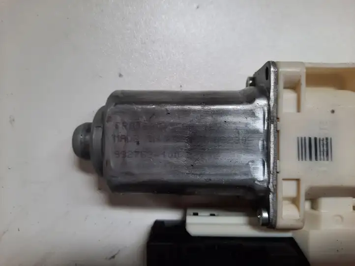 Ford C-MAX I (2007 - 2010) 981536103 Стеклоподъемник задней двери — фото 4