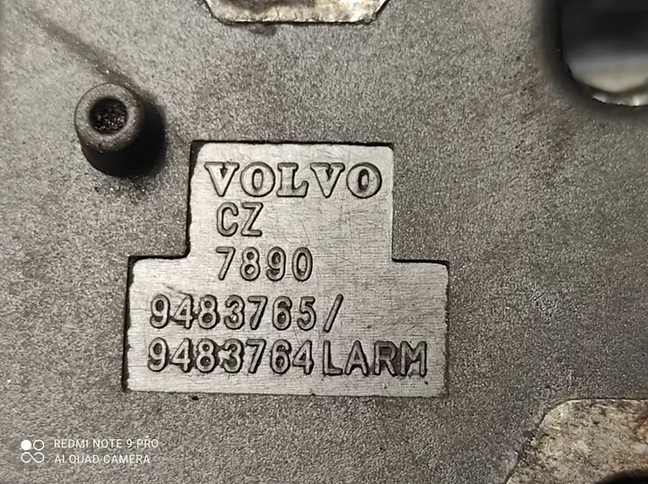 Volvo V70 (2000 - 2004) 9483765 Замок крышки багажника — фото 5