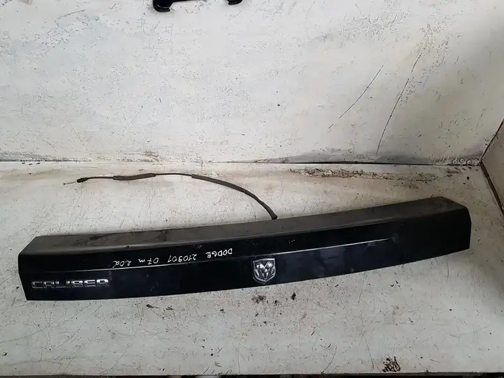 Dodge Caliber (2006 - 2012) 063033020185 Подсветка номера — фото 2