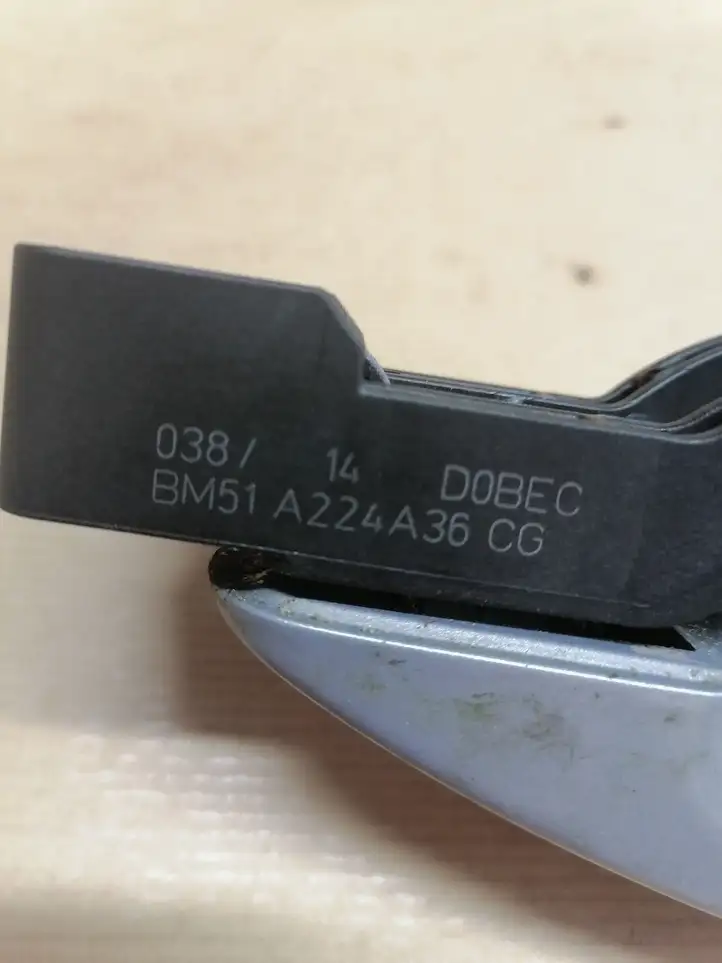 Ford Focus (2011 - 2015) BM51A224A36CG Наружная ручка задней двери — фото 4